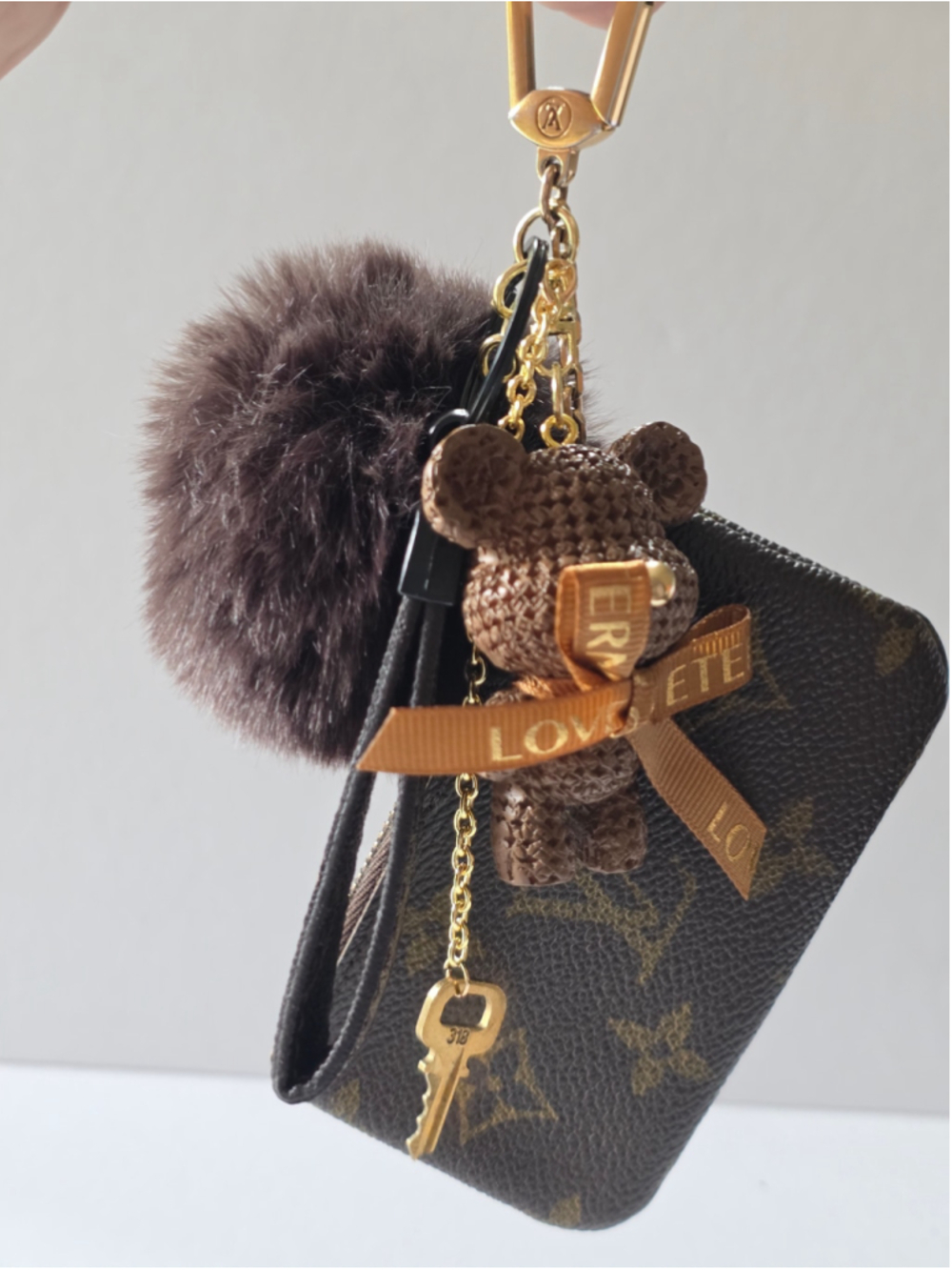 Authentic Louis Vuitton Key Cles & #318 Key Custom Bag Charm - Picture 2 of 8
